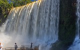 Argentina-CataratasIguazuAbajoSara