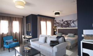 hydros_hotel_boutique__(4)_1600x1200.jpg