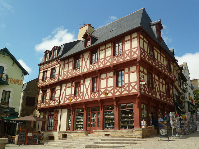 5805425556_fdfbb1f9f0_z